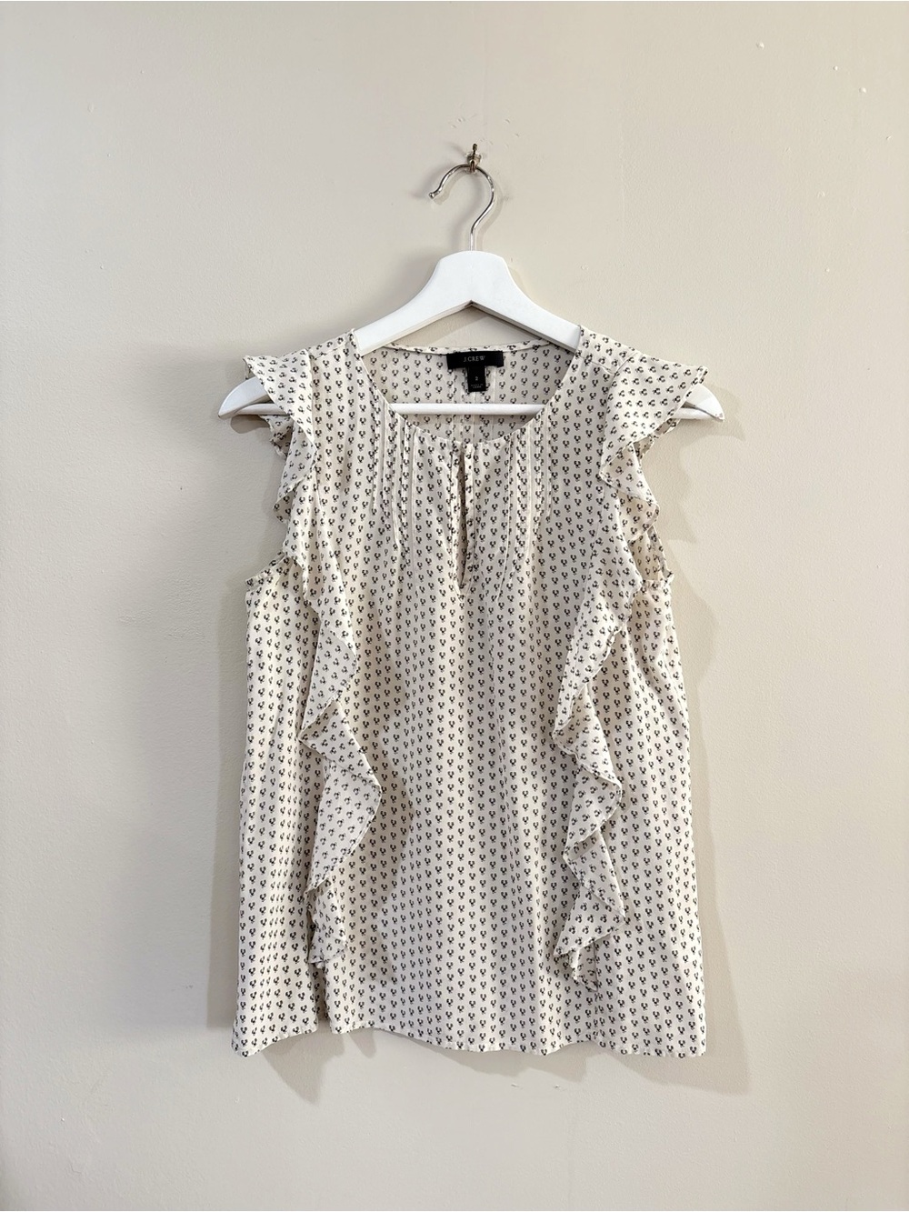 J.Crew Blouse Women 2 Cream Silk Ruffle Sleeveless Flowy Preppy Chic Office